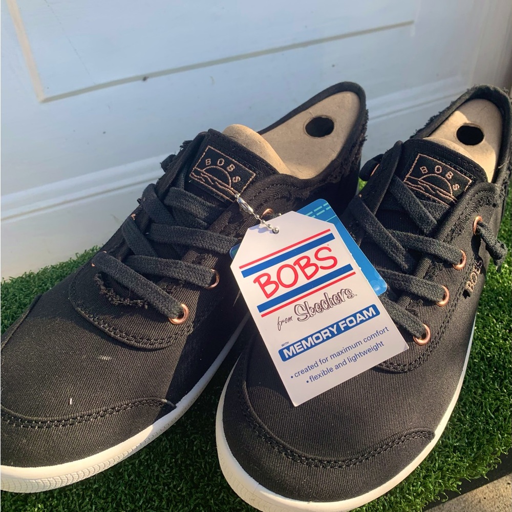 Brand New BOB Sketcher size 8 woman’s Still in the box great shoes!